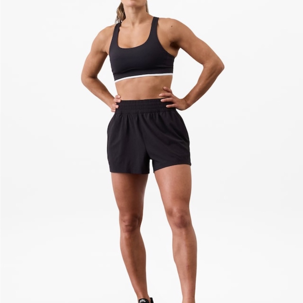 Weekender high rise 3” run short in blood orange